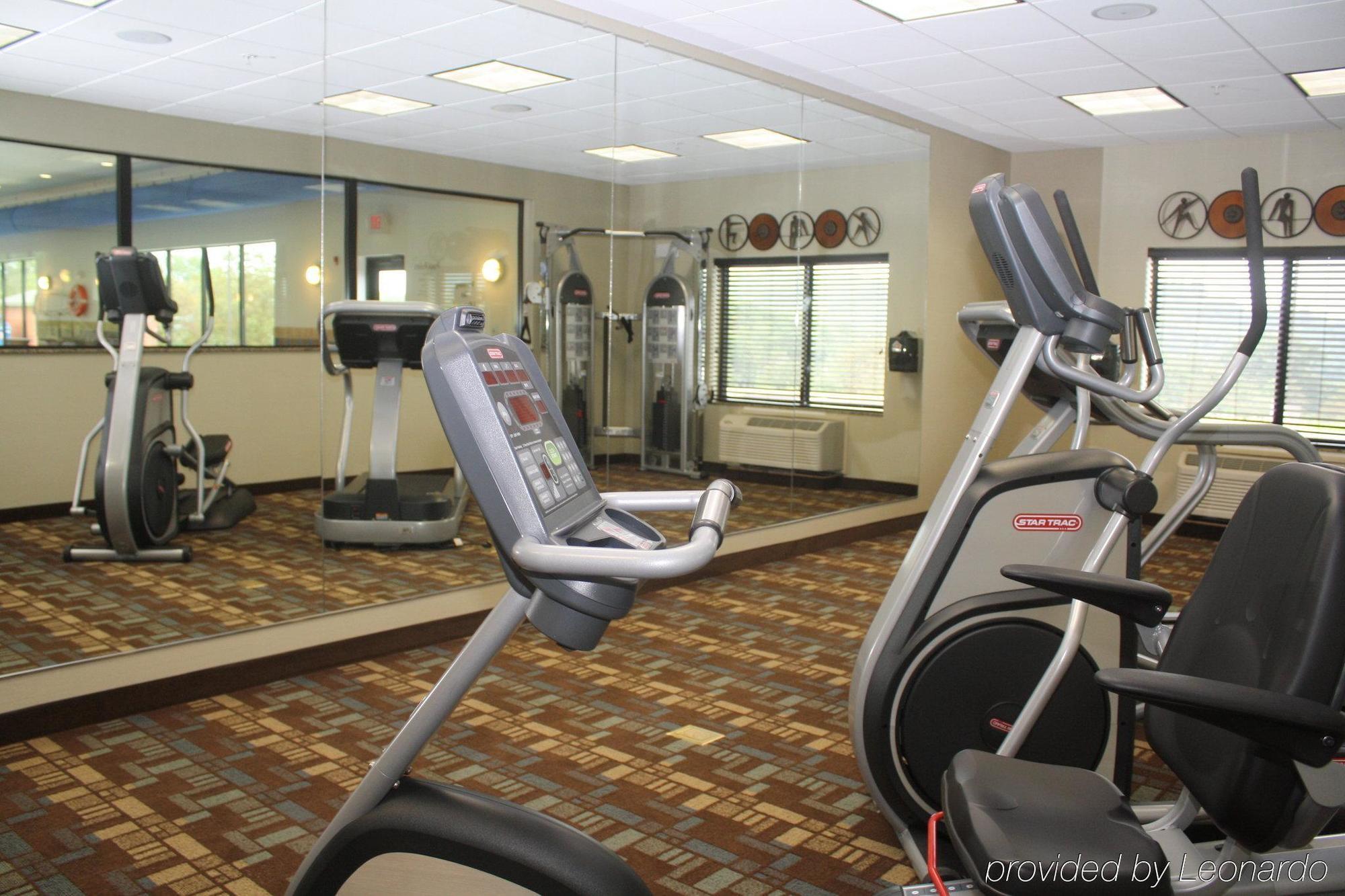 Holiday Inn Express & Suites Fairmont By Ihg Facilidades foto